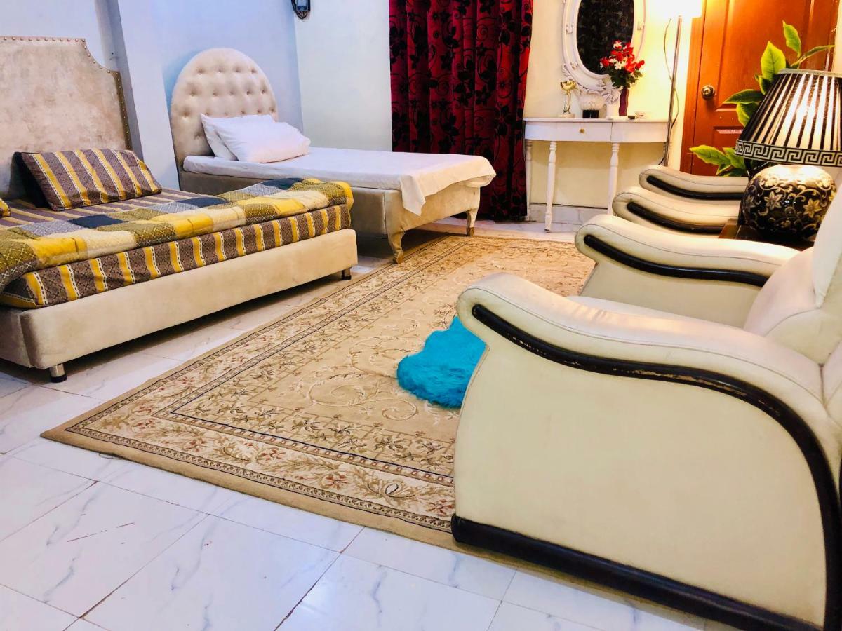 Aimys Villa Guest House 물탄 외부 사진
