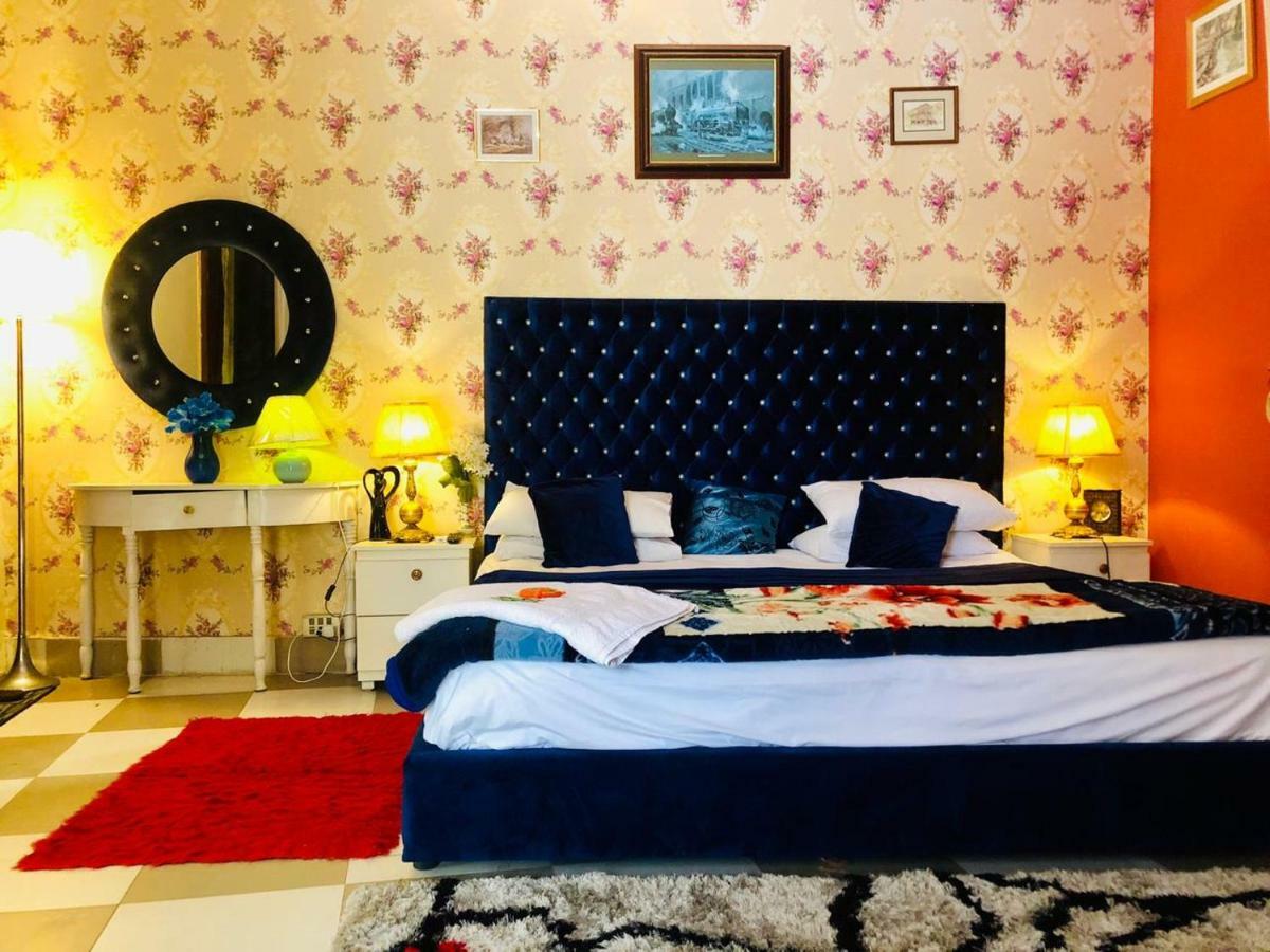 Aimys Villa Guest House 물탄 외부 사진